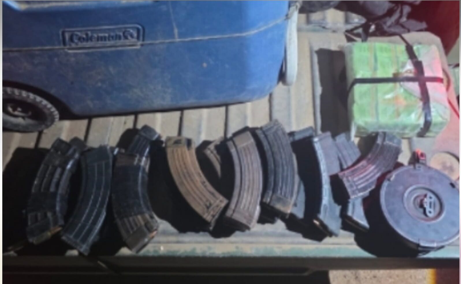 Tras agresión armada en San Ignacio, autoridades aseguran armas, explosivos y vehículo con blindaje artesanal